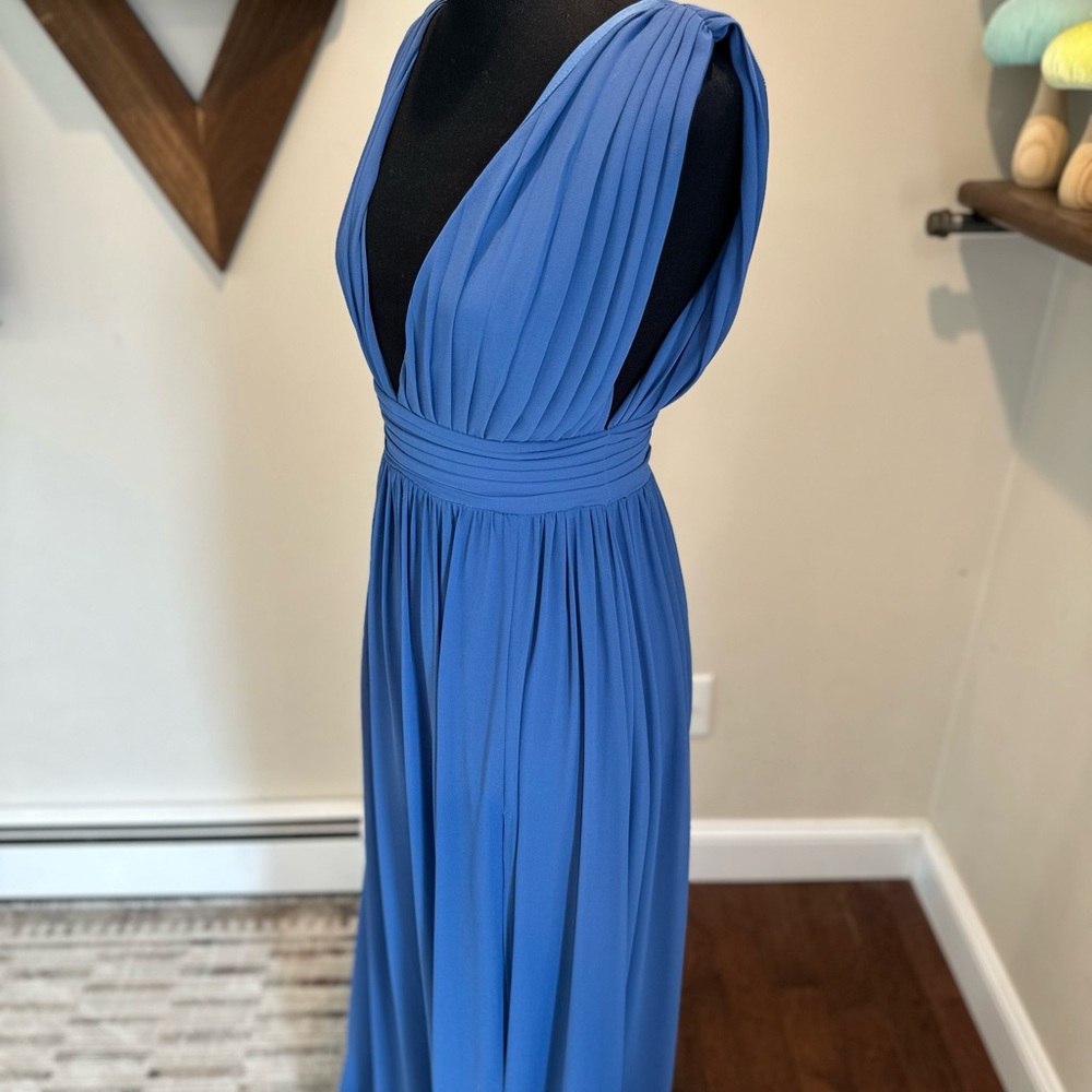 Elegant Blue Evening Gown